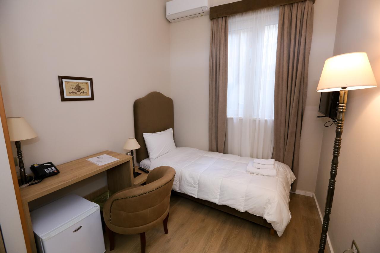 Hotel Hermes Тирана Экстерьер фото