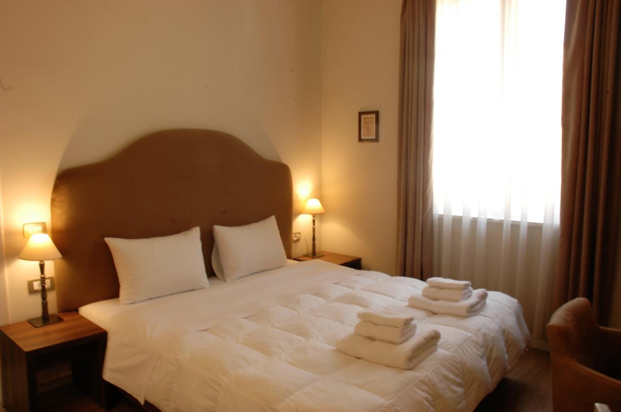 Hotel Hermes Тирана Экстерьер фото