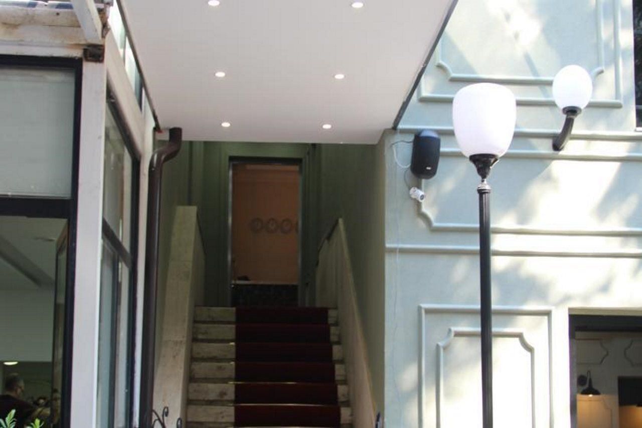 Hotel Hermes Тирана Экстерьер фото